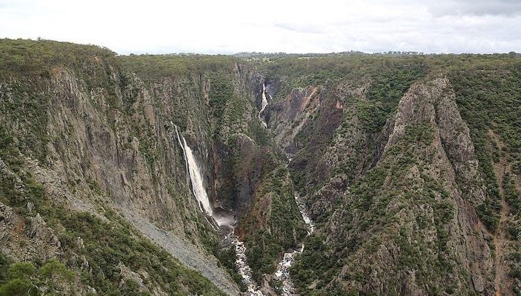 Wollomombi Falls - Looking Down to the Valley